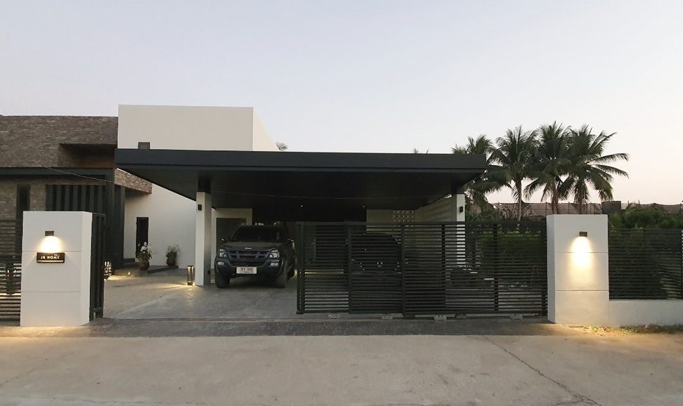 DECO House — 1