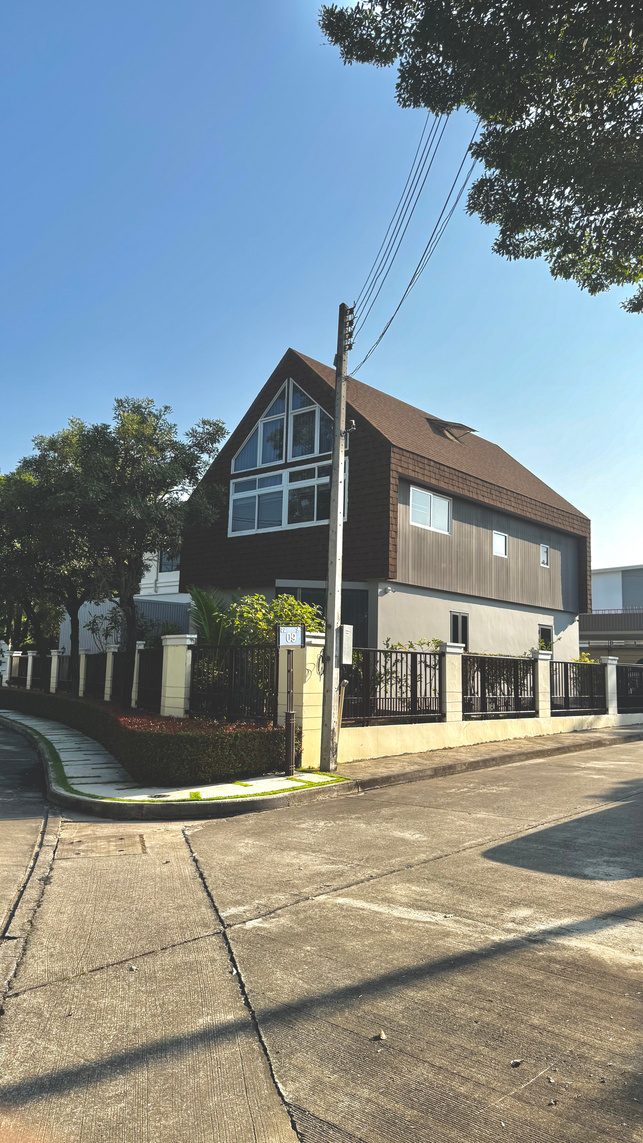 JACK House — 8
