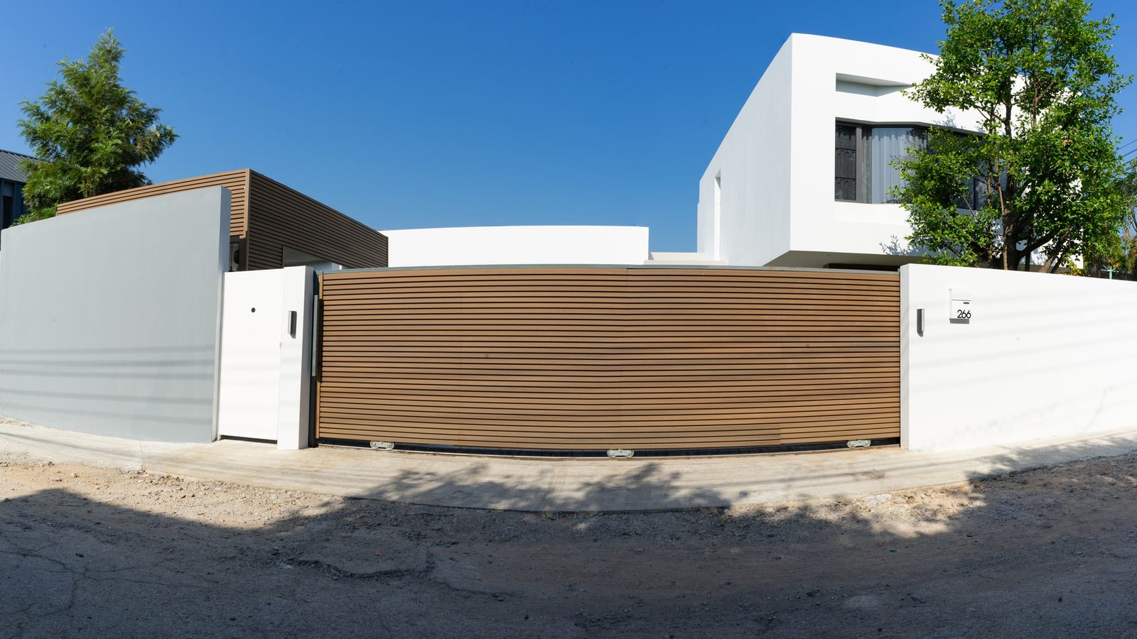 LP House — The Art Box — 3